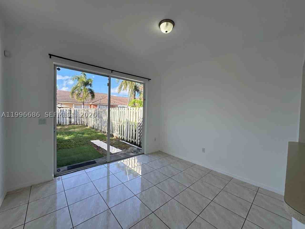 10985 Sw 239th Ter #0 - Photo 5 of 22