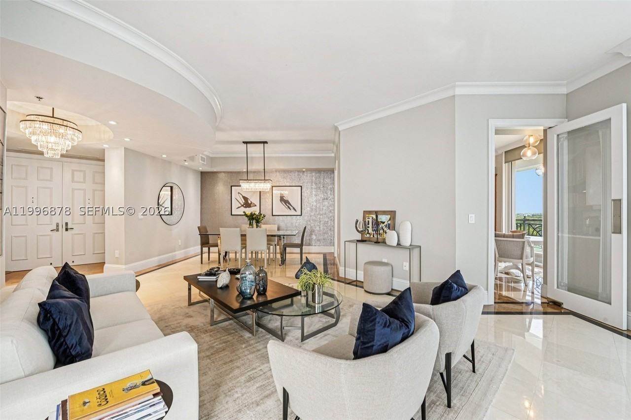 626 Coral Way #1501 - Photo 7 of 41