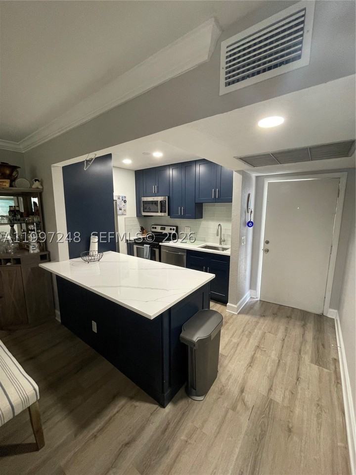 725 Hummingbird Way #212 - Photo 7 of 18