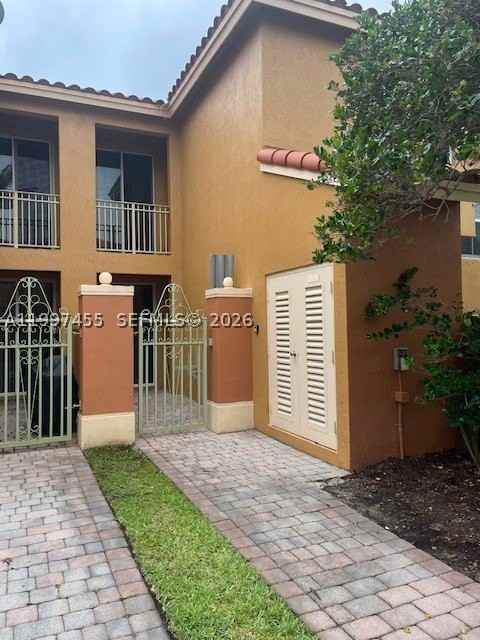962 Sw 143rd Ave #2207 - Photo 2 of 22