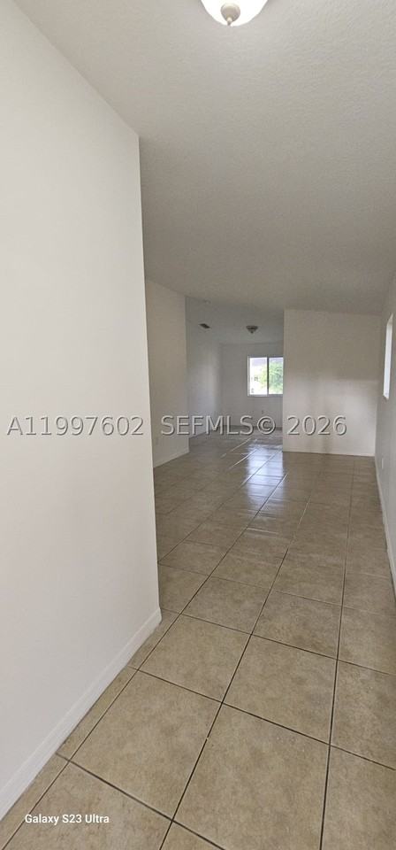 935 Ne 33rd Ter #204 - Photo 3 of 28