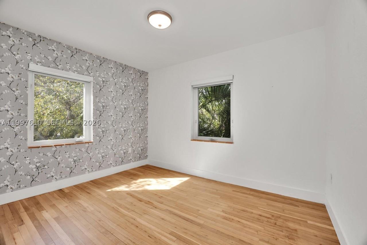 5510 Sw 76th St #C - Photo 7 of 14