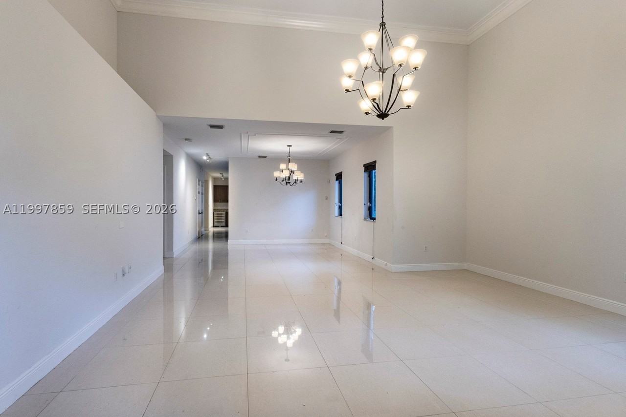 324 Sw 30th Rd - Photo 6 of 26