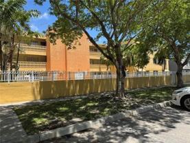 1821 Ne 168th St #B3 - Photo 1 of 1