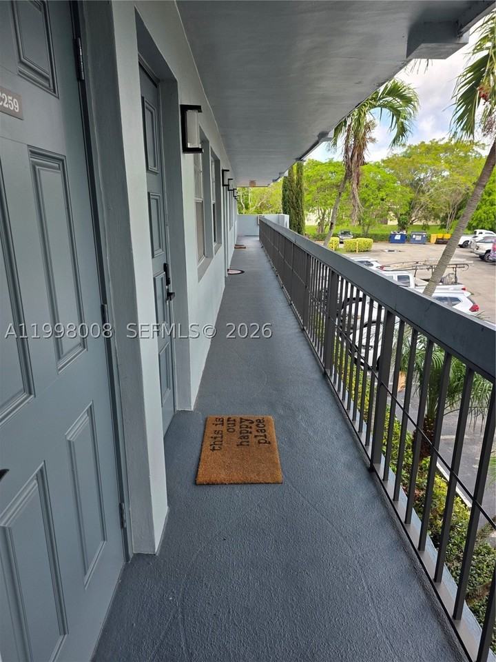 9500 Sw 3rd St #259