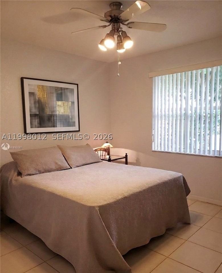15989 Sw 149th Ter #15989 - Photo 2 of 11