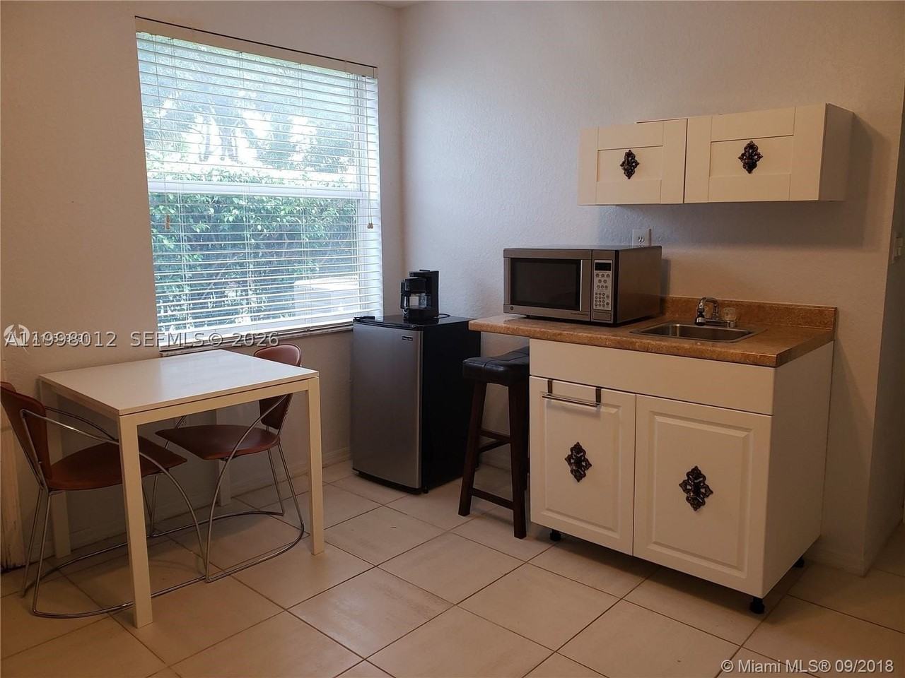 15989 Sw 149th Ter #15989 - Photo 7 of 11
