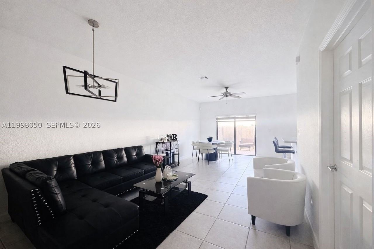 12767 Sw 230th Ter #12767 - Photo 2 of 17