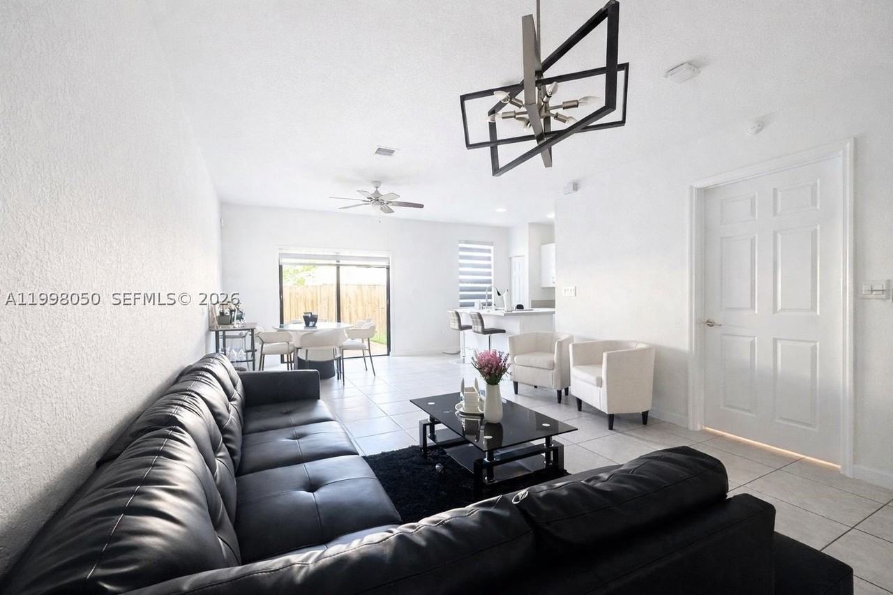 12767 Sw 230th Ter #12767 - Photo 4 of 17
