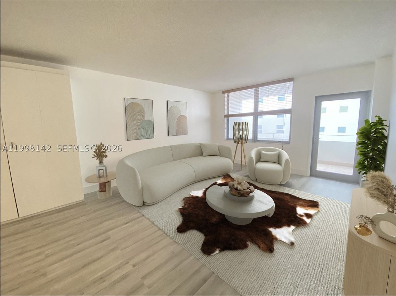 9225 Collins Ave #706