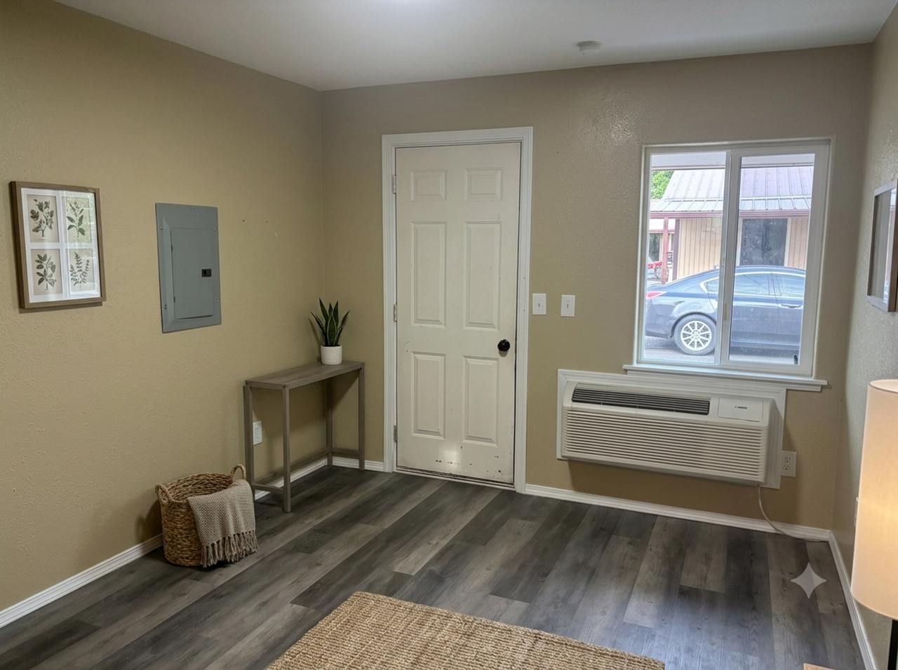 Sundown Apartments - Photo 7 of 11