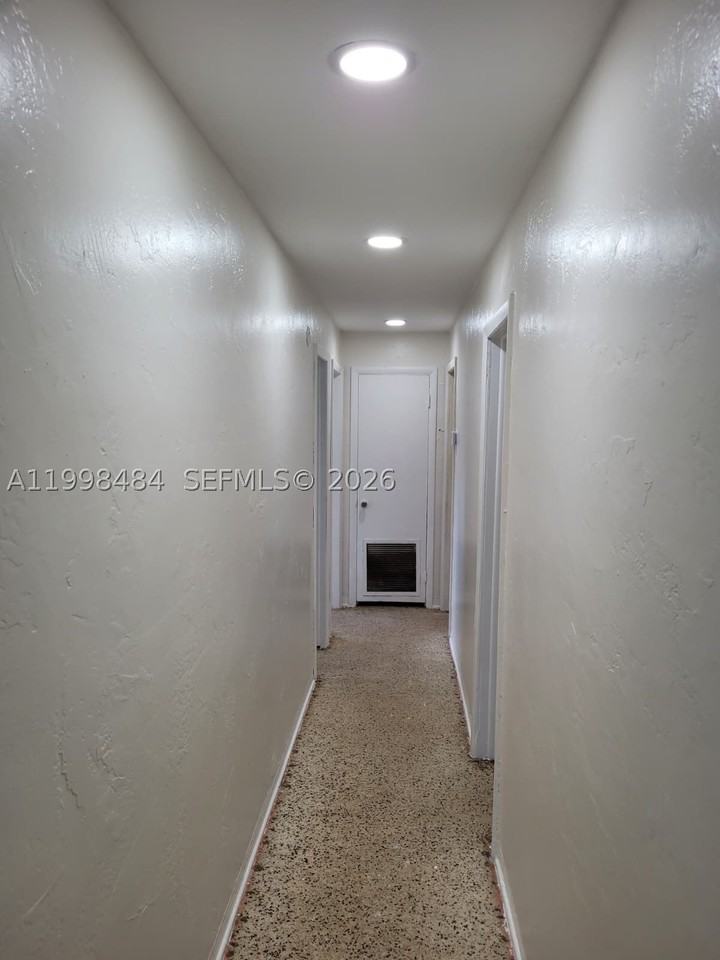 26925 Sw 145th Ave - Photo 7 of 22