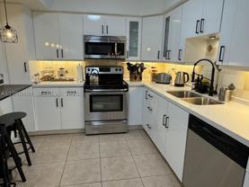 3600 Mystic Pointe Dr #910 - Photo 1 of 1
