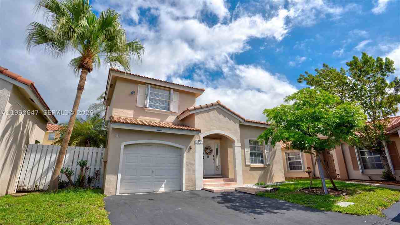 1237 Nw 125th Ter - Photo 3 of 48