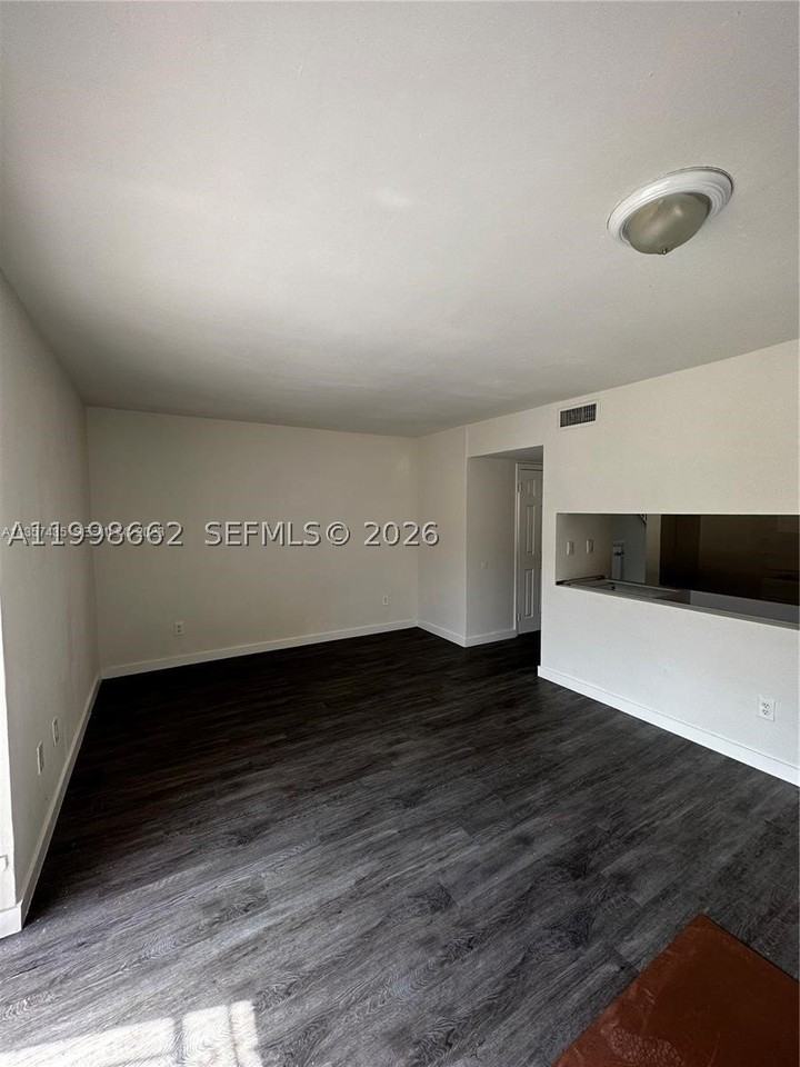 2778 Nw 196th Ter - Photo 5 of 5