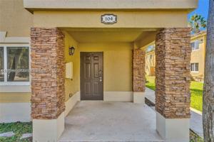 featured image of 3398 Ne 9th Dr #104
