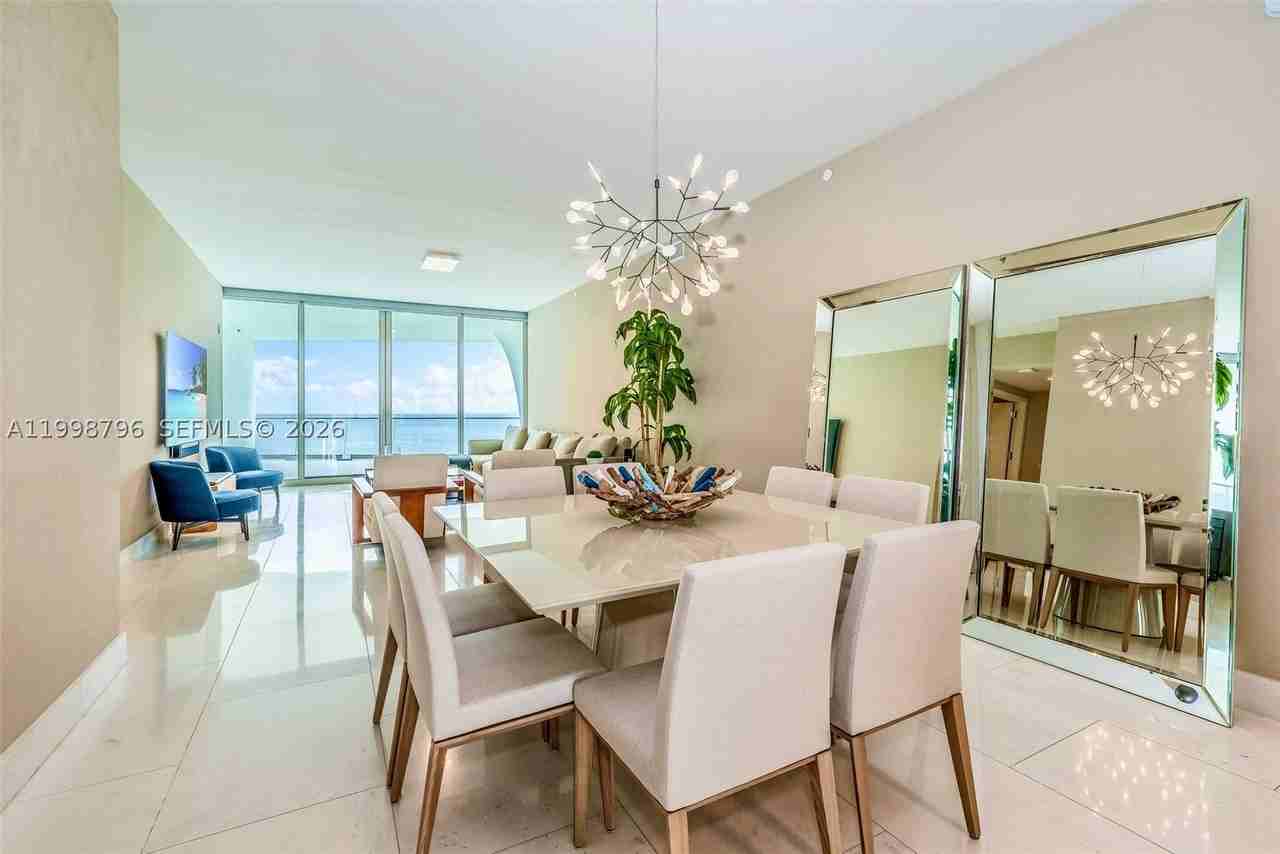 16901 Collins Ave #903 - Photo 7 of 30