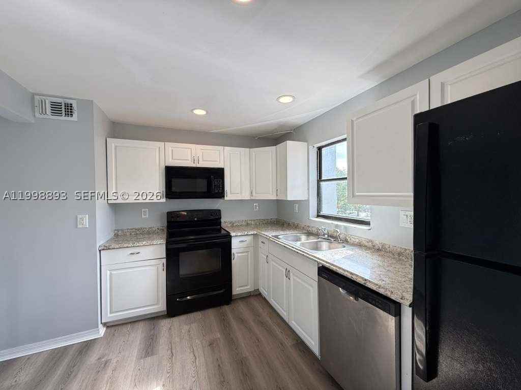 1920 N Congress Ave #201 - Photo 2 of 21