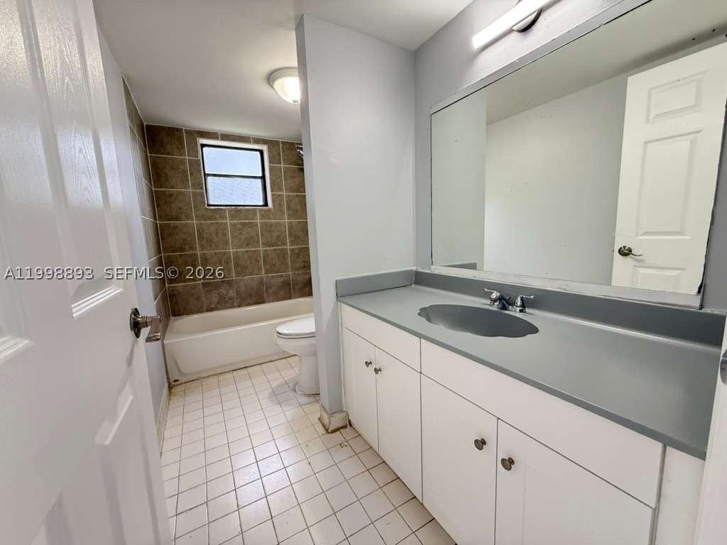 1920 N Congress Ave #201 - Photo 6 of 21