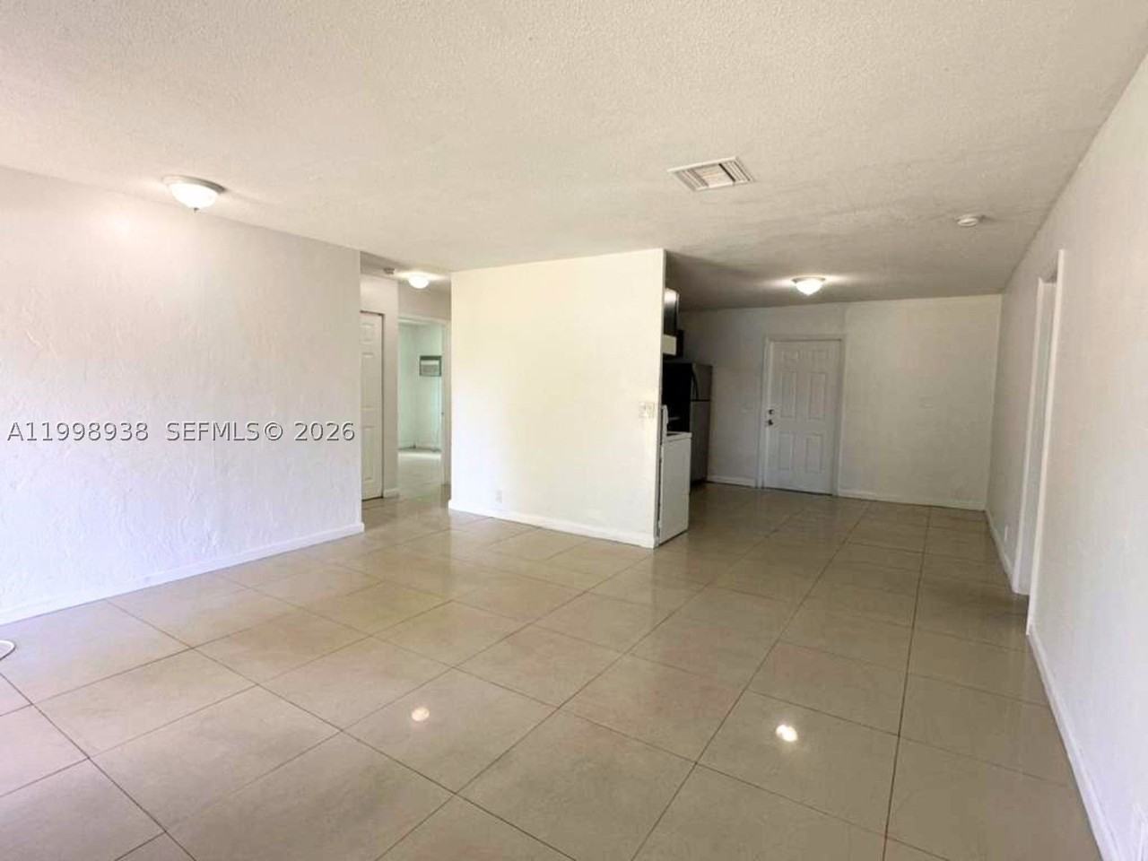 623 Nw 3rd Ave #1 - Photo 4 of 10
