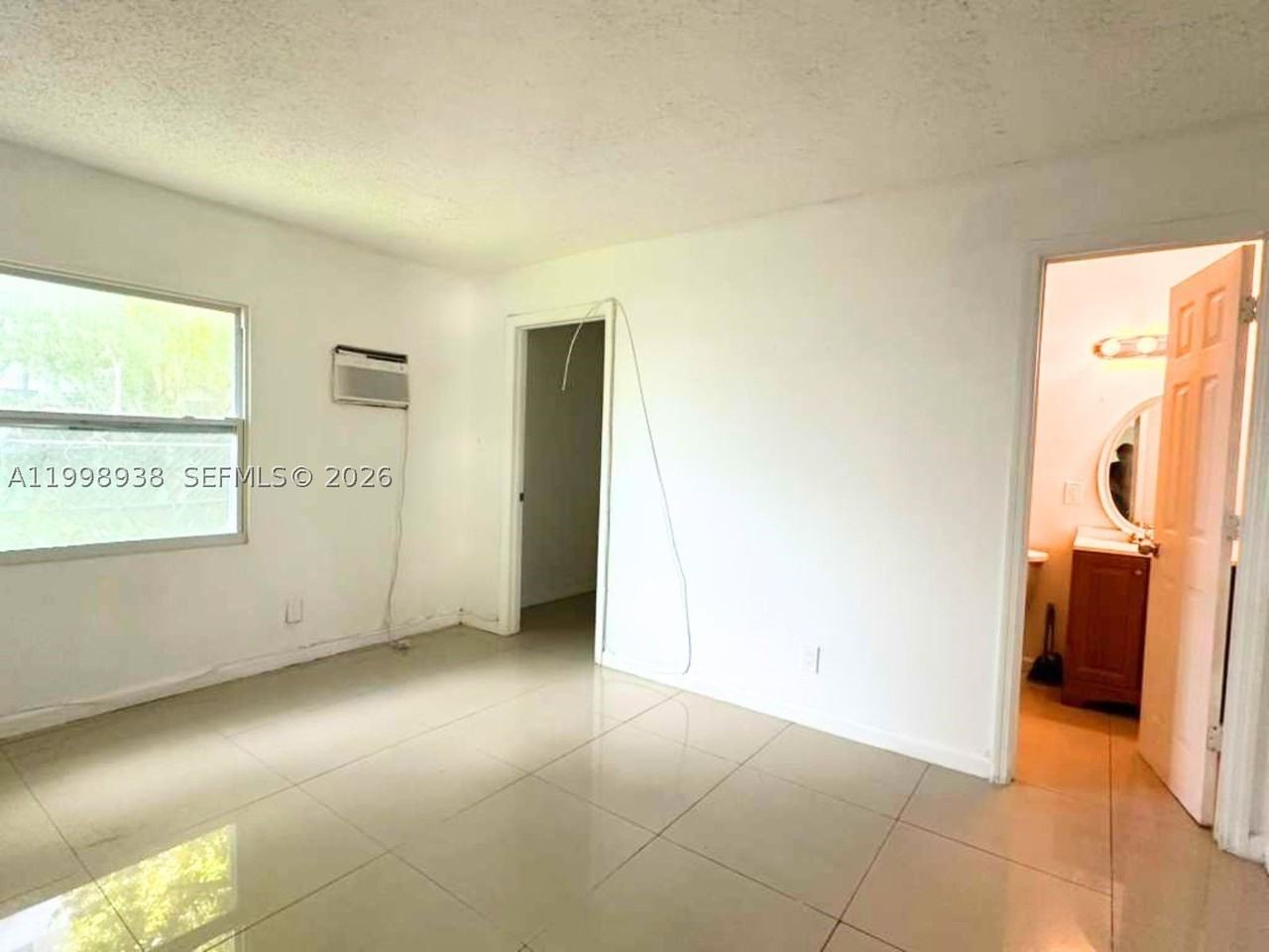 623 Nw 3rd Ave #1 - Photo 6 of 10