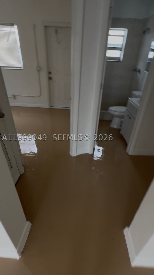 320 Sw 11th Ave #1 - Photo 5 of 11