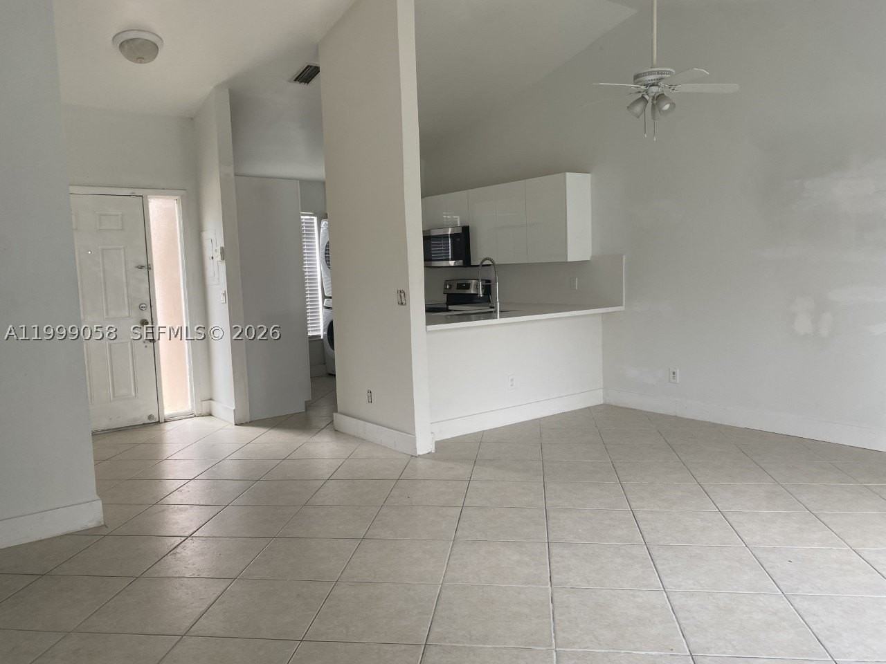 219 Se 8th St #601 - Photo 4 of 16