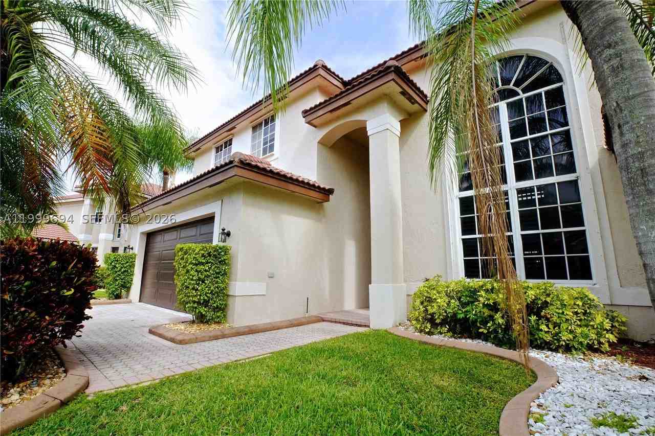 18281 Sw 22nd St - Photo 3 of 46