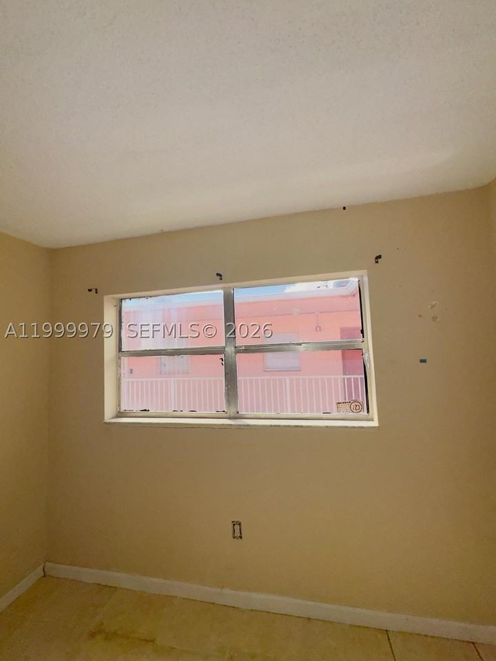 19841 Sw 114th Ave #310 - Photo 2 of 16