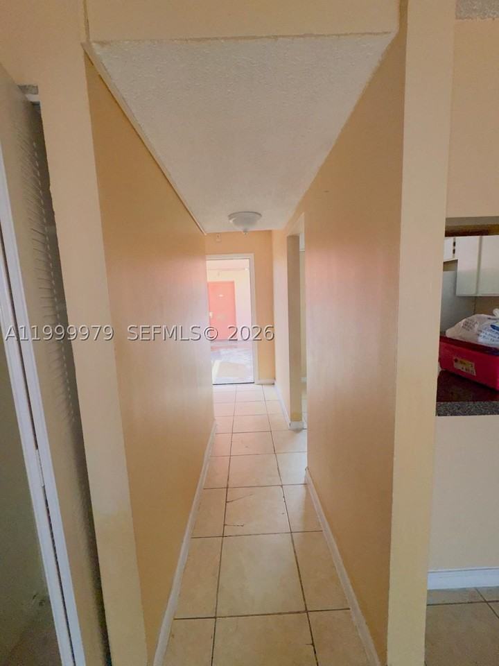 19841 Sw 114th Ave #310 - Photo 7 of 16