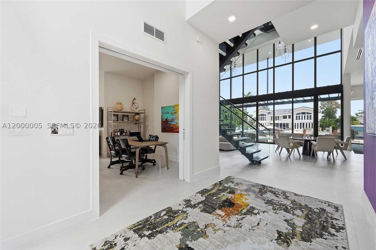 3300 Ne 170th St - Photo 5 of 50