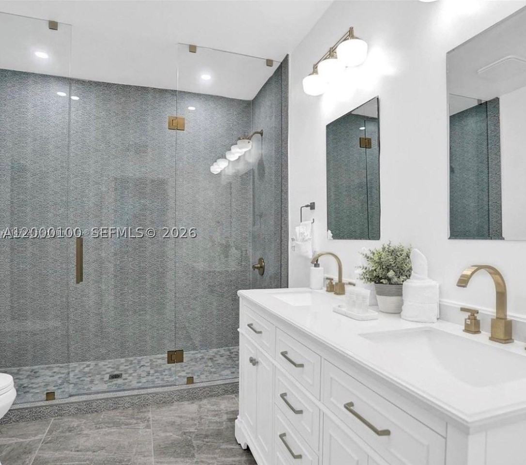 2501 Ne 181st St #0 - Photo 3 of 10