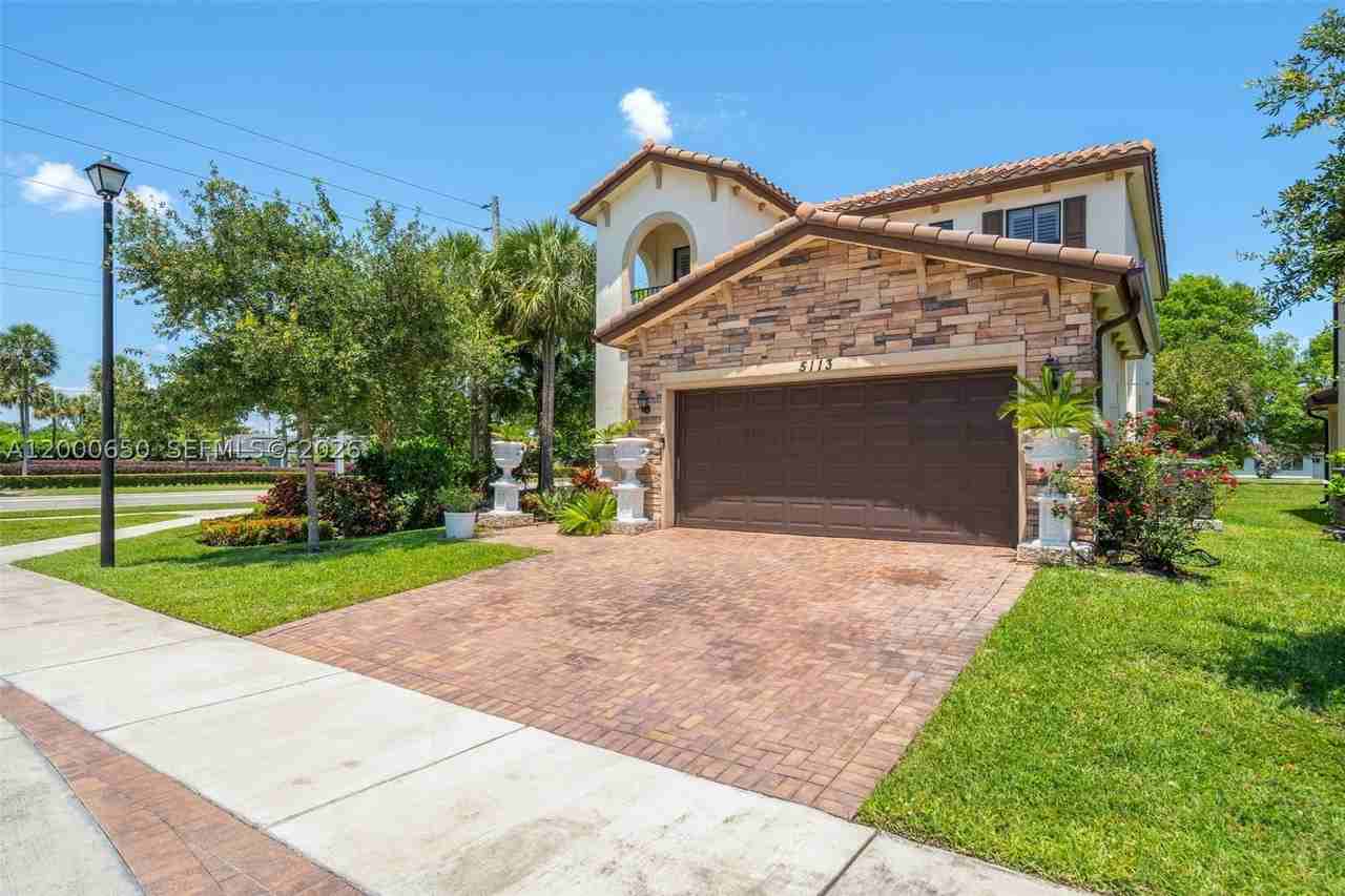 5113 Nw 52nd St #NA - Photo 2 of 47