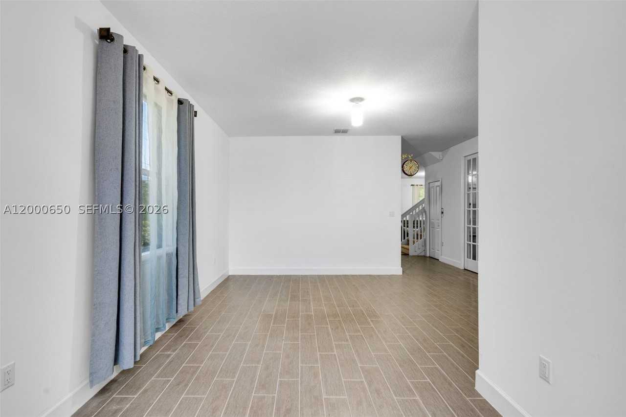 5113 Nw 52nd St #NA - Photo 7 of 47