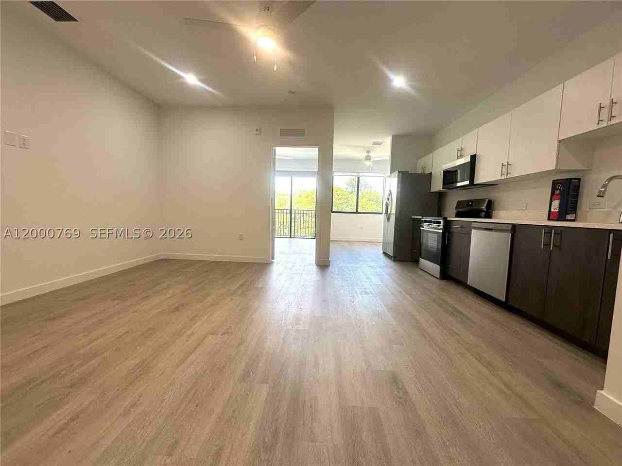 20 Ne 19th Ave #304