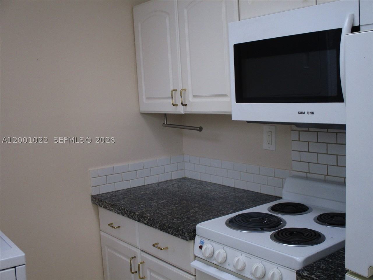 1949 Taylor St #9 - Photo 5 of 23