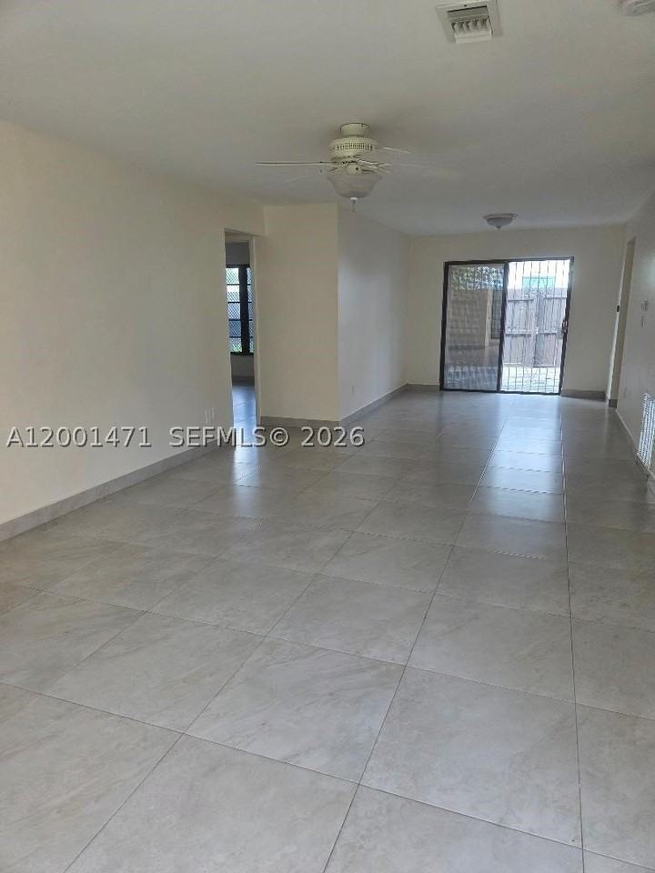 19362 Sw 103rd Ct #B - Photo 3 of 20