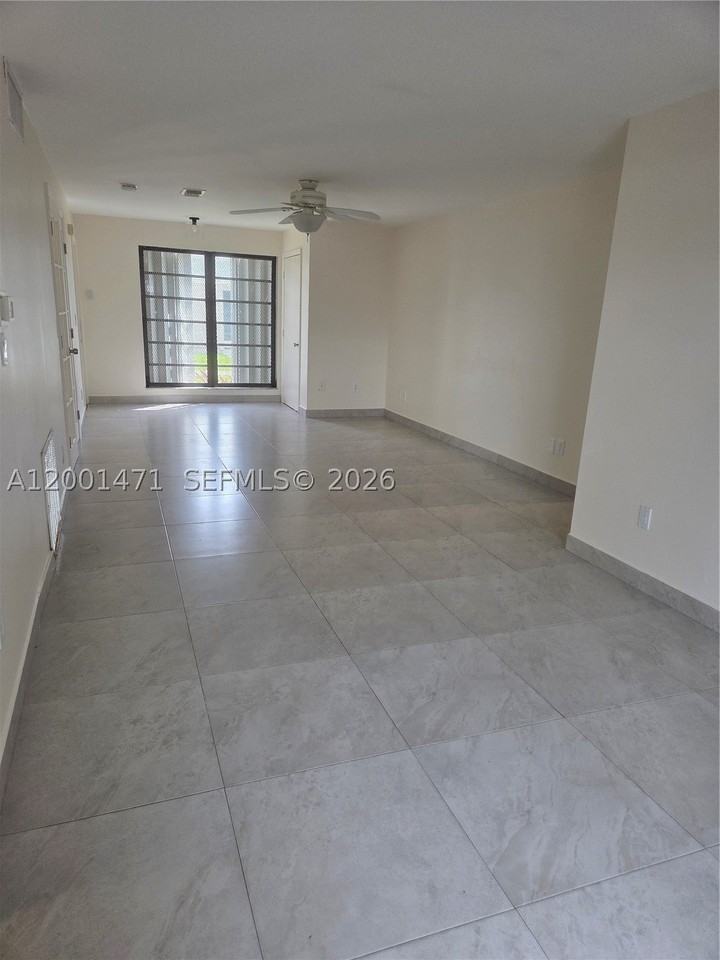 19362 Sw 103rd Ct #B - Photo 4 of 20