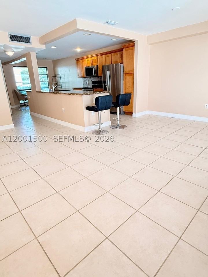 2750 N 34th Ave #9D - Photo 2 of 20