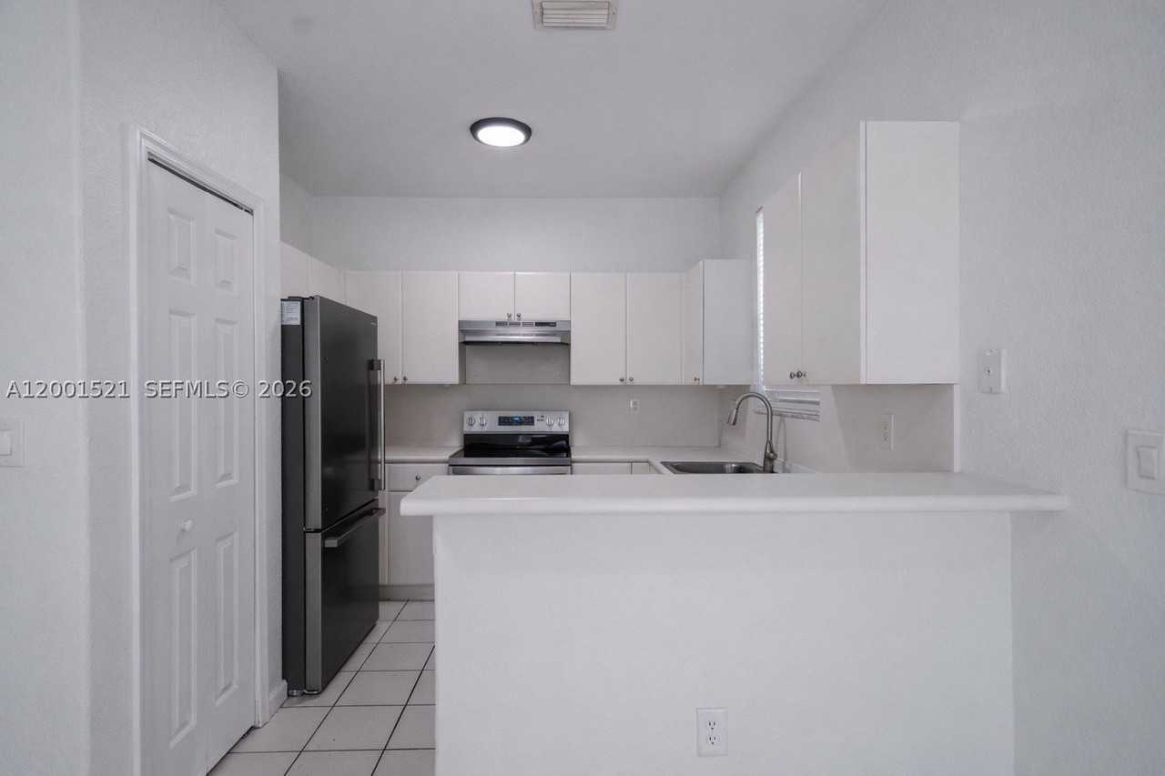 1441 Se 24th Ct #257 - Photo 7 of 18