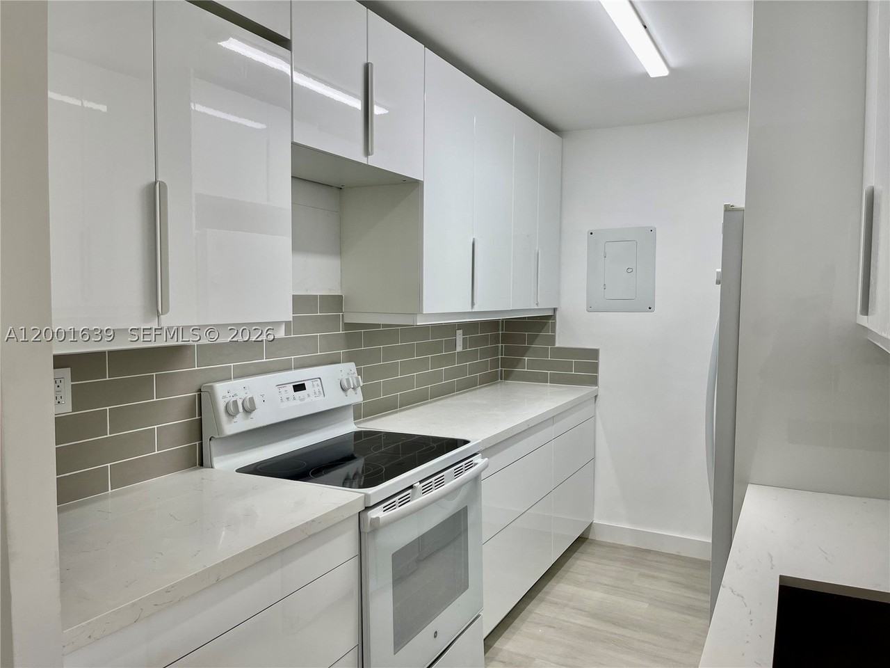 255 Galen Dr #3D - Photo 5 of 19