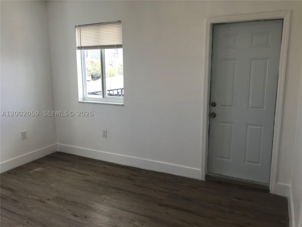1815 Nw 1st Ct #8 - Photo 5 of 12