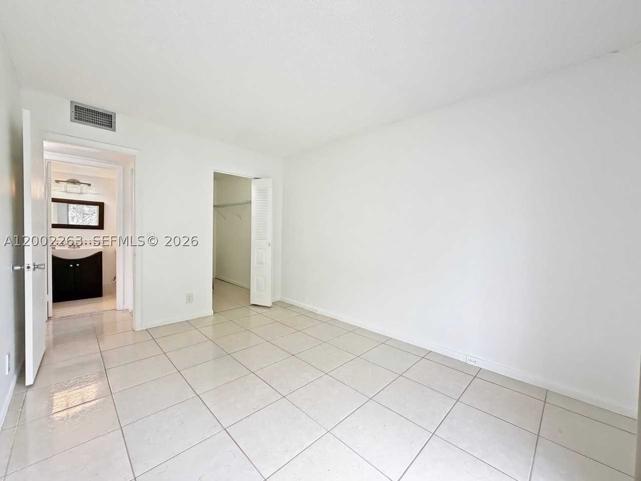 251 Sw 134th Way #210M - Photo 7 of 18