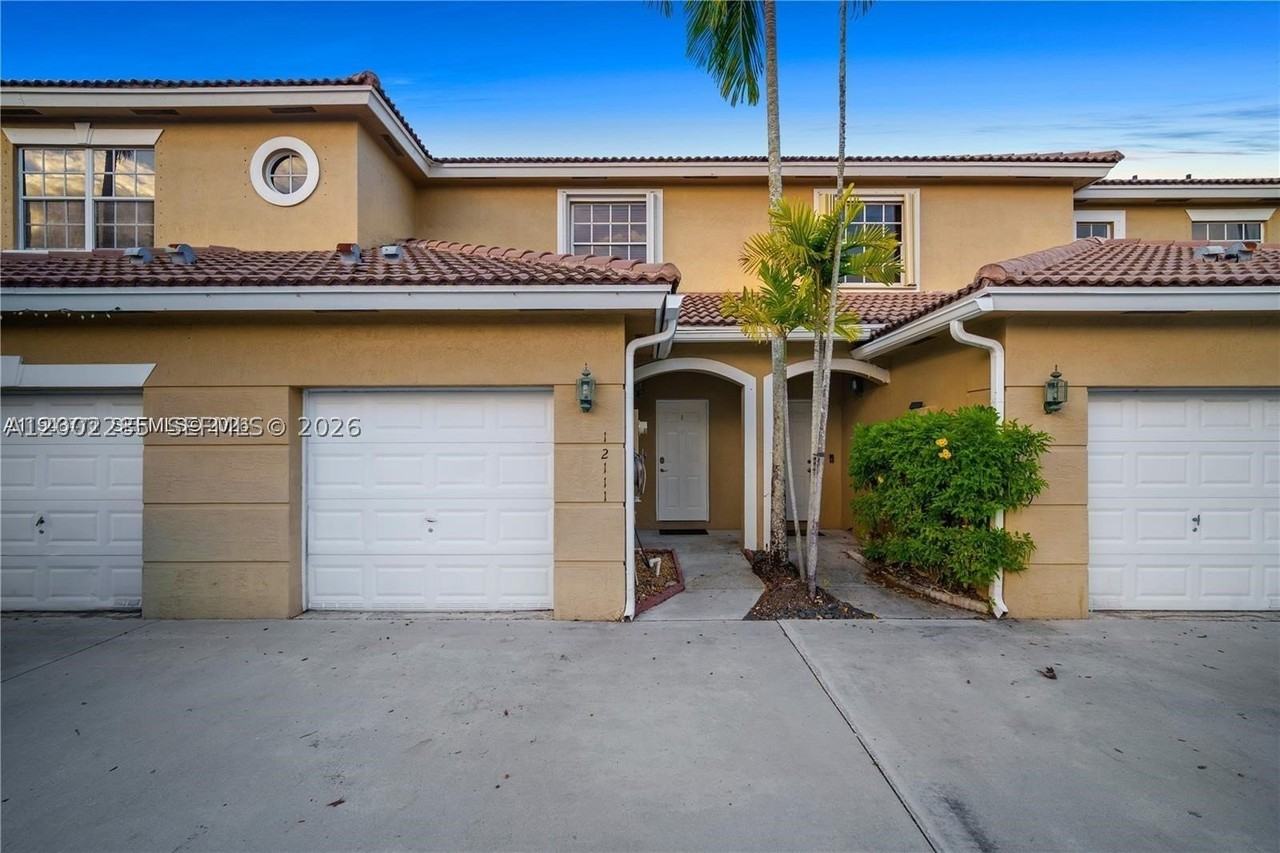 12111 Sw 5th Ct - Photo 3 of 22