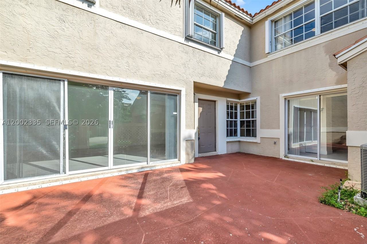 11163 Chandler Dr #11163 - Photo 5 of 37