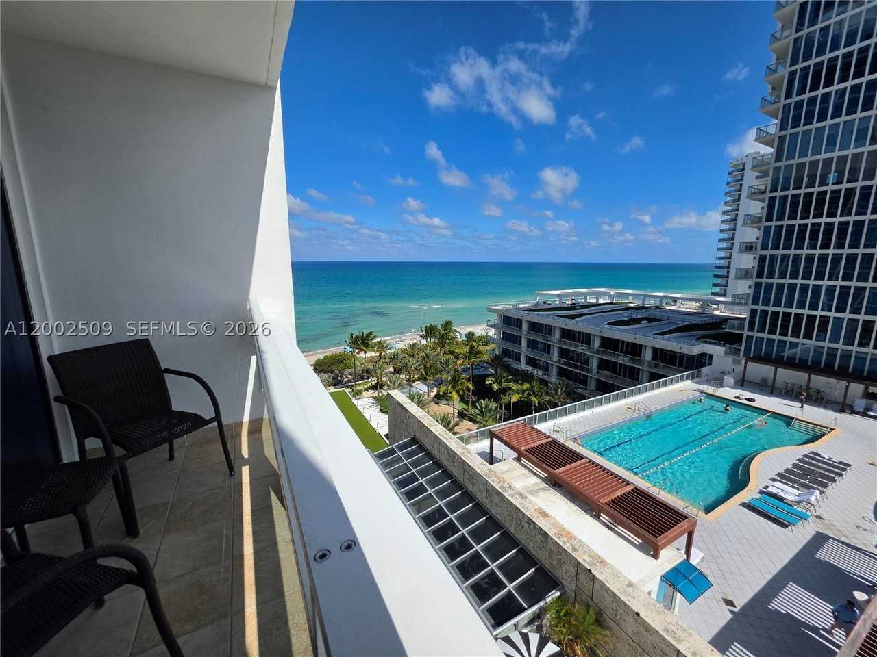 6801 Collins Ave - Photo 7 of 23