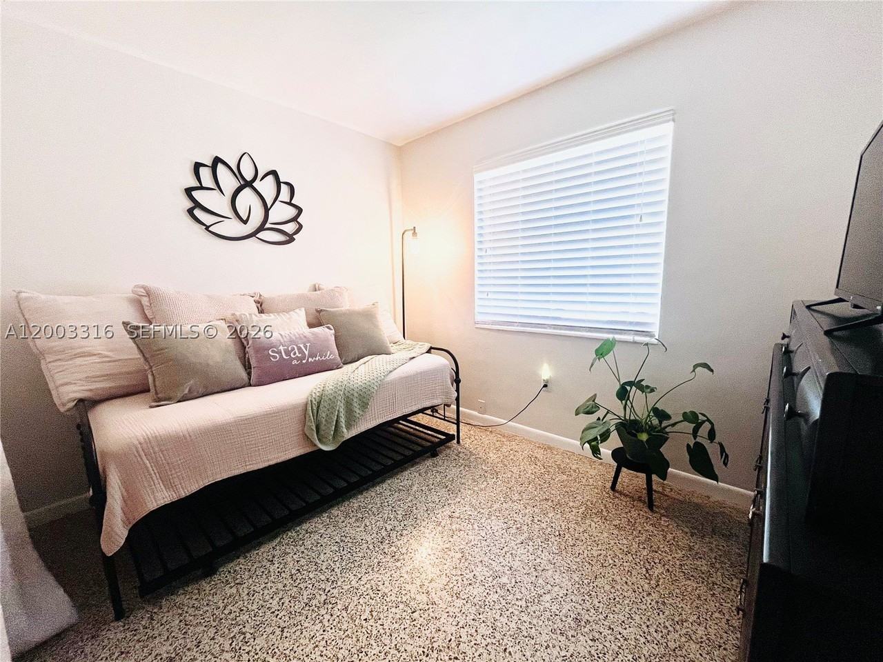 9840 Sw 165th Ter - Photo 6 of 16