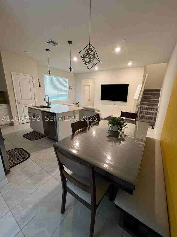 3235 Watercress Dr - Photo 5 of 14