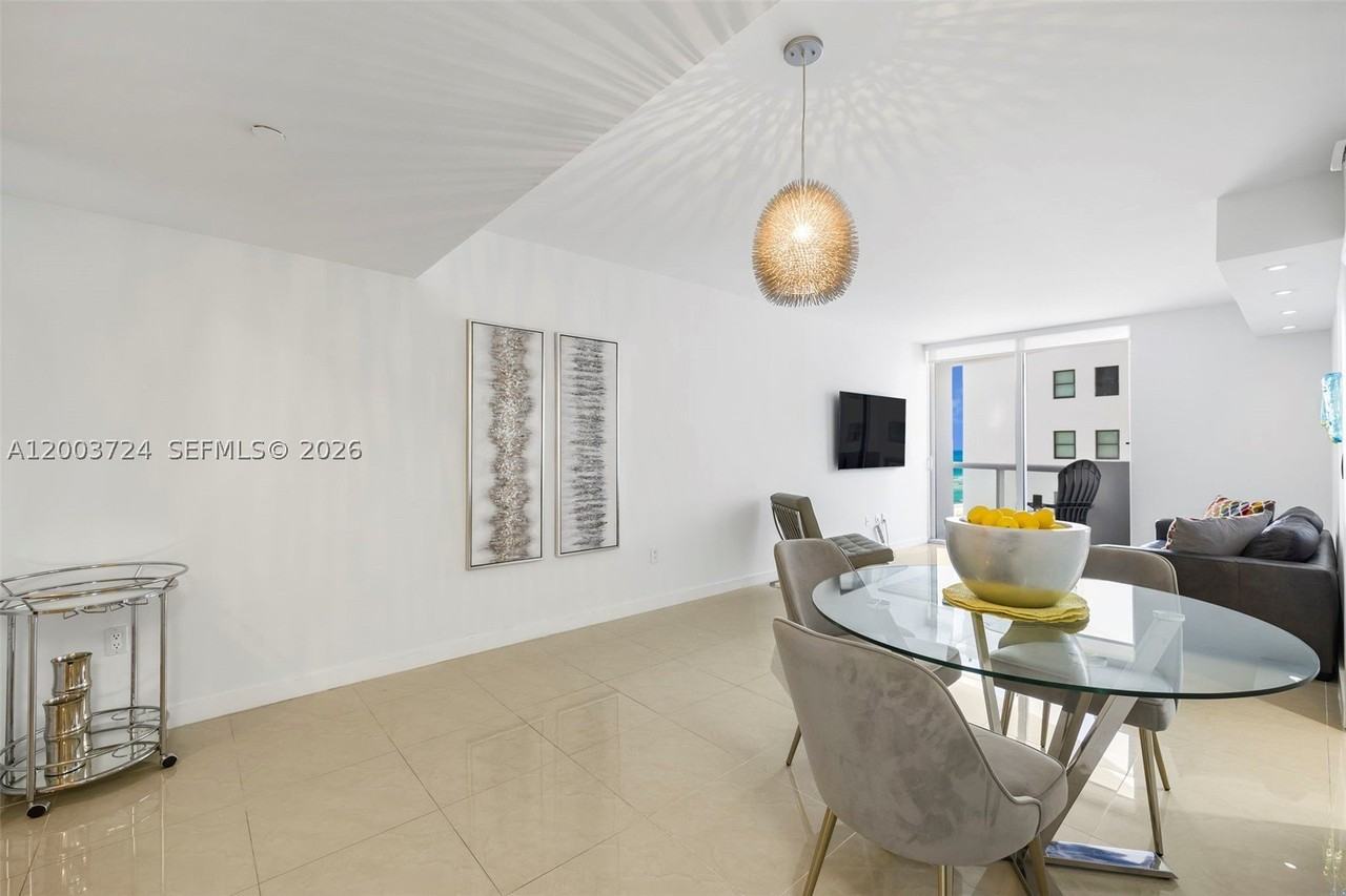 6365 Collins Ave #805 - Photo 5 of 30