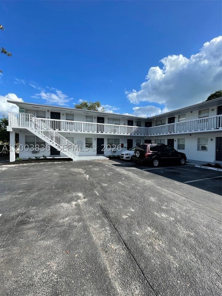 1101 S K St #16